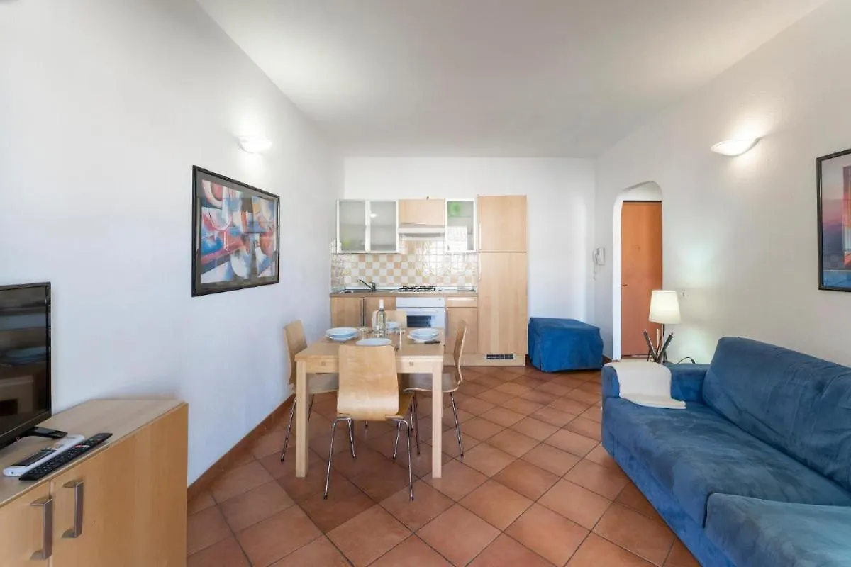 Relaxing Cristal Bedroom Apartment Sleeps 5 Num1500 Santa Teresa Gallura